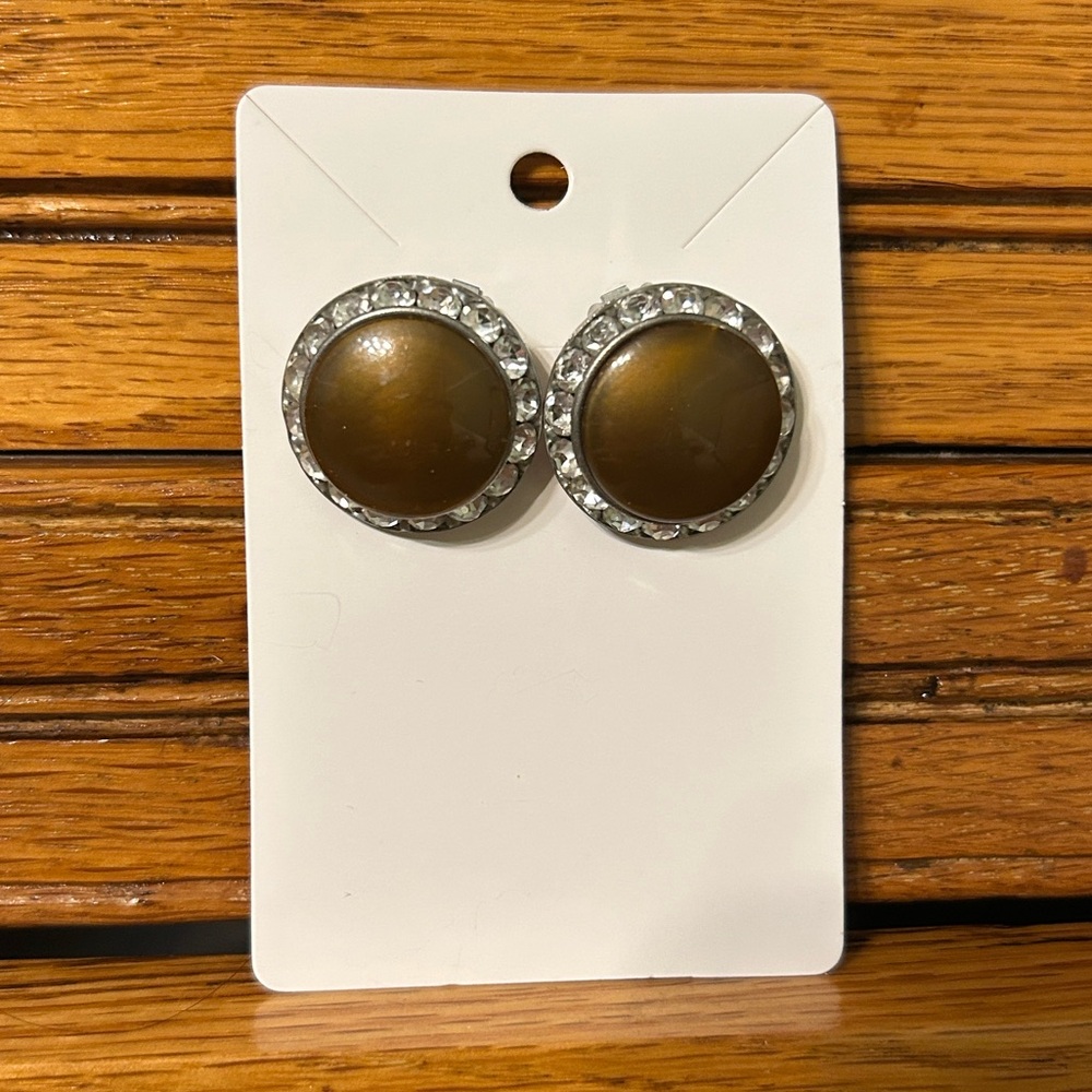 Vintage Brown Moonglow Rhinestone Clip On Earrings